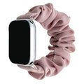 Stylová měkká hedvábná gumička na Apple Watch