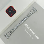 Liora Blommig Glittrande Diamantlänkarmband för Apple Watch