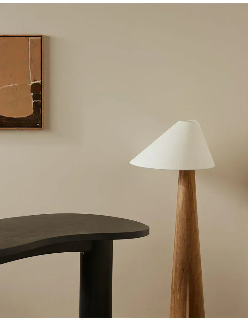 Liora | Stehlampe
