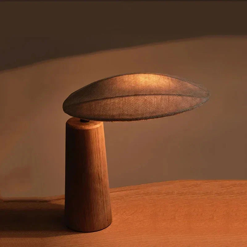 Fenley テーブルランプ | Petprovac