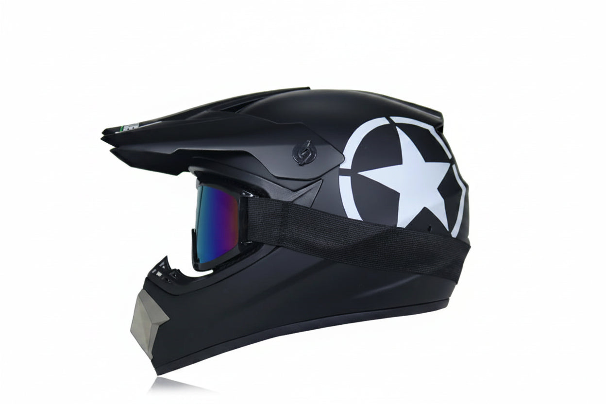 Lightweight Off-Road Helmet for Dirt Bike Adventures
