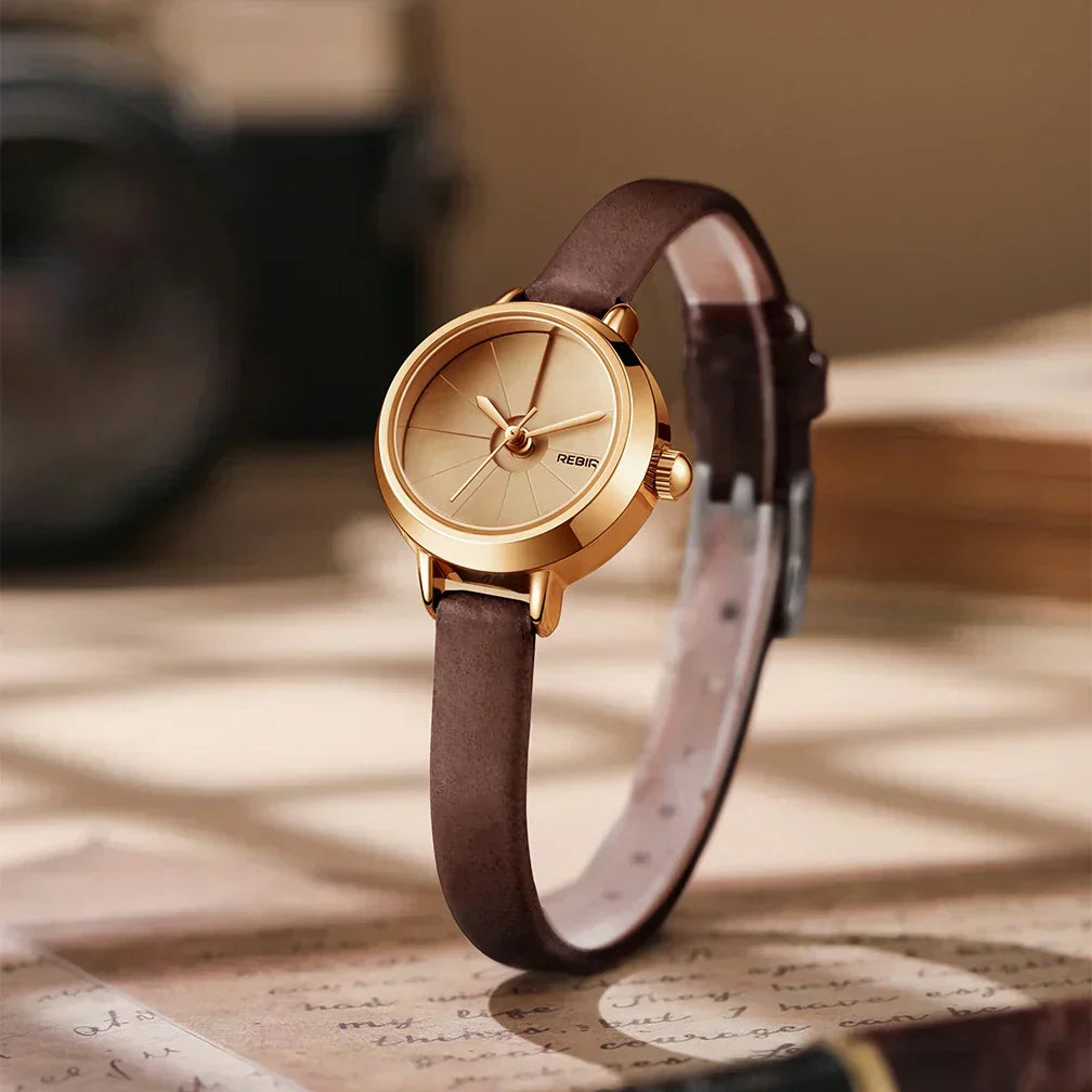Montre vintage mini en cuir pour femmes | Petprovac