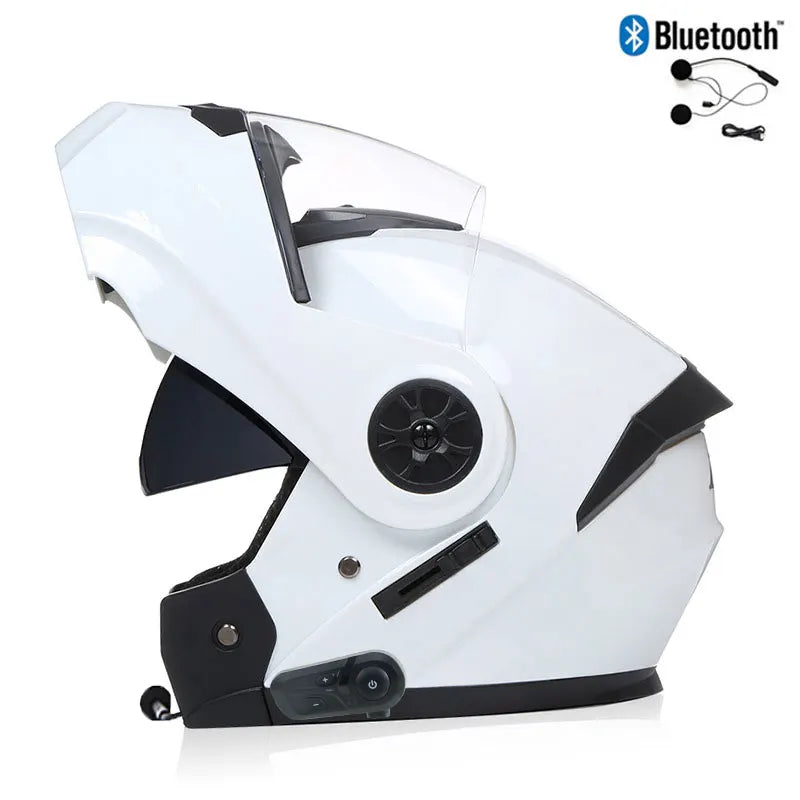 Modulární motocyklová přilba s Bluetooth integrací