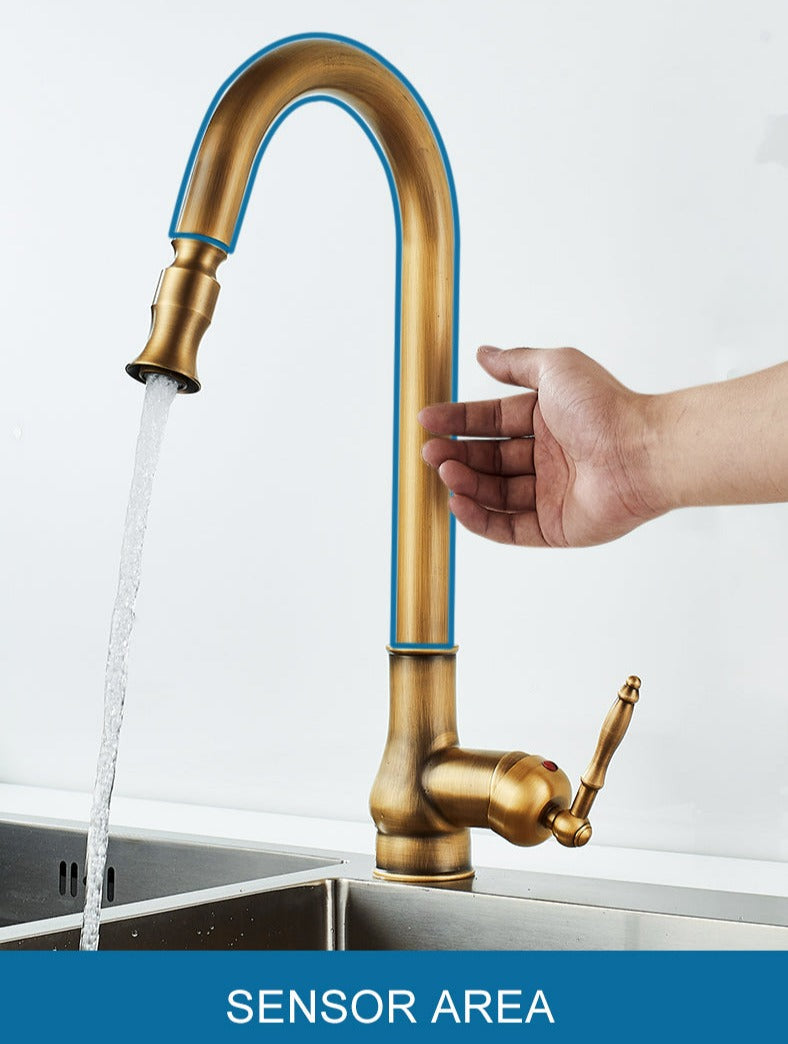 Rubinetto da cucina in bronzo rustico con controllo touch e bocca estraibile