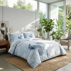 氷青色の地に花模様をあしらった静かな孔雀の寝具セット