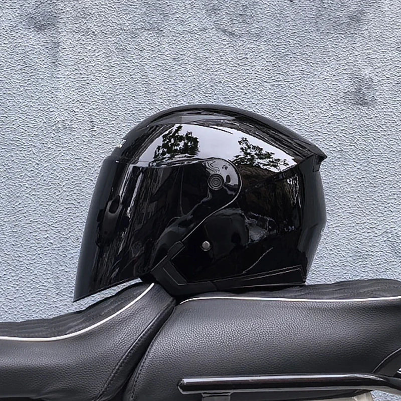 Lightweight 3/4 Motorcycle Helmet with Dual Visor