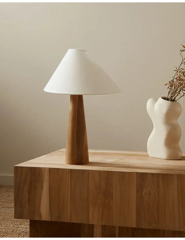Liora | Stehlampe