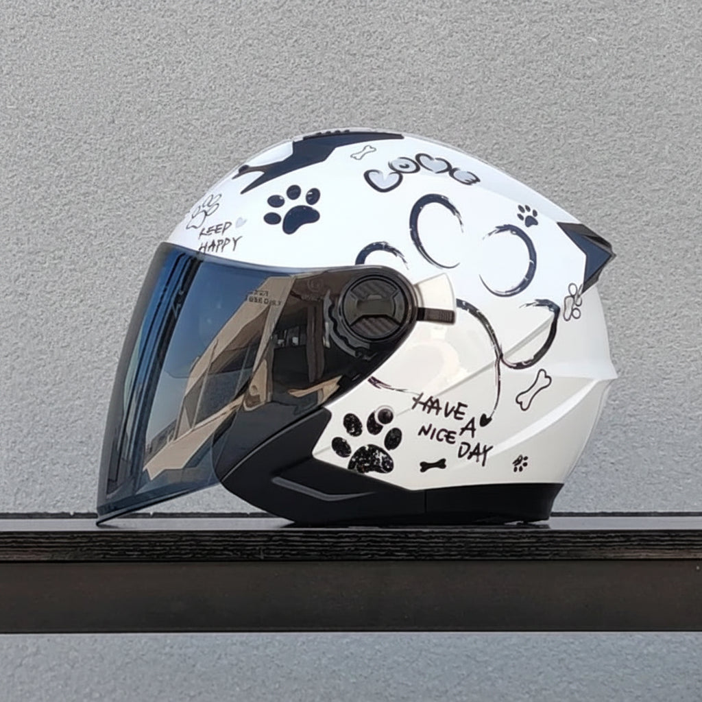 Topi keledar separuh serbaguna dengan sistem dwi-lensa