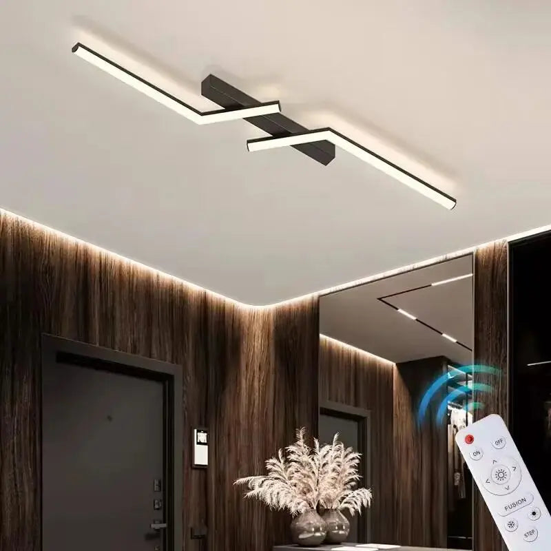 SleekGlow Deckenleuchte mit integriertem LED-Band