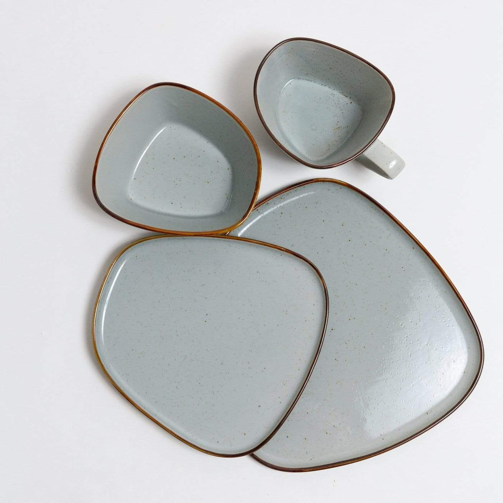 Caledra 12-delt Spisesæt med Kobbersprøjt