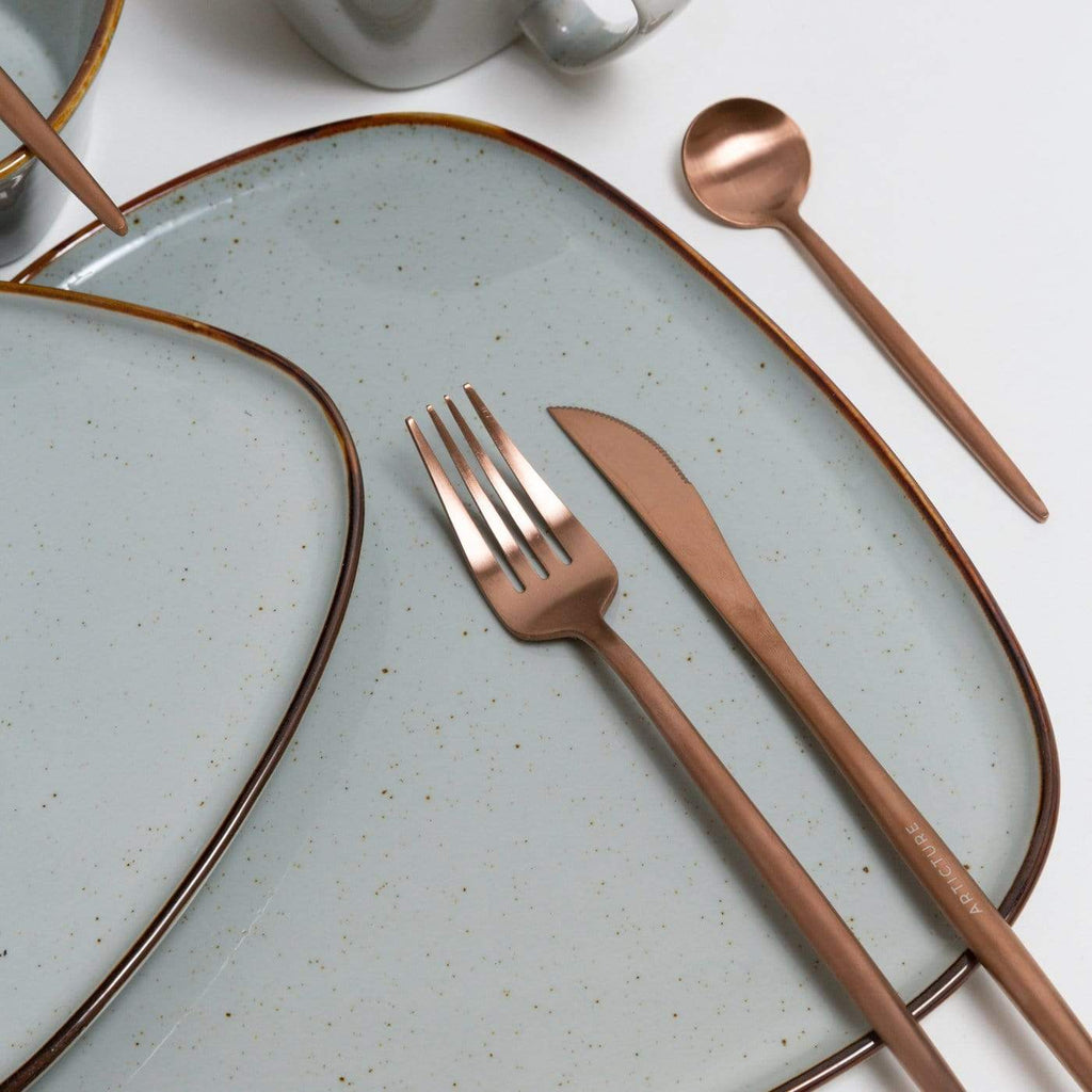 Caledra 12-delt Spisesæt med Kobbersprøjt