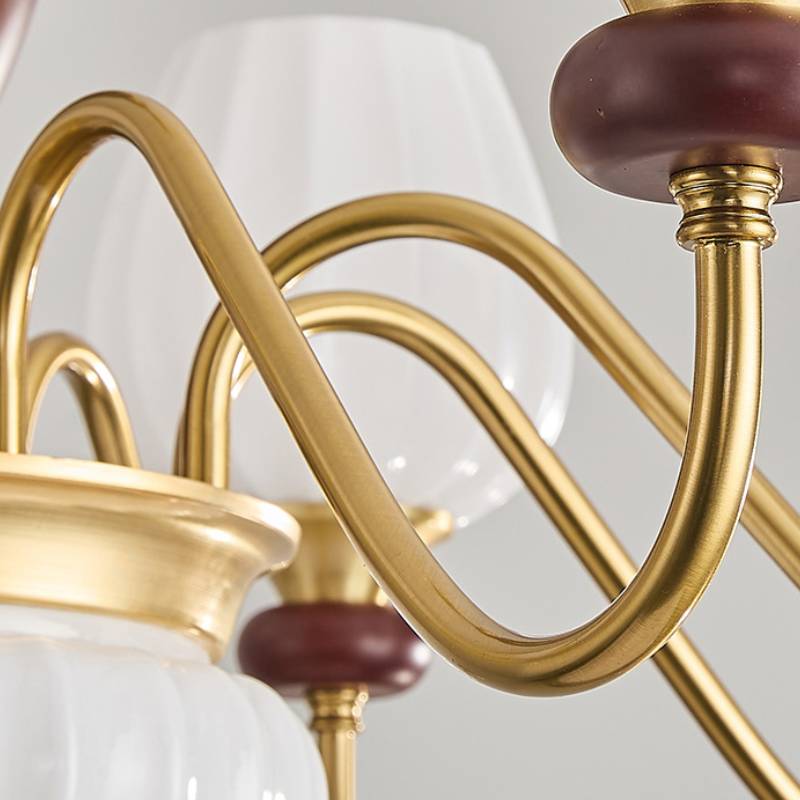 Lámpara de araña clásica en oro y nogal para luz de techo de sala de estar