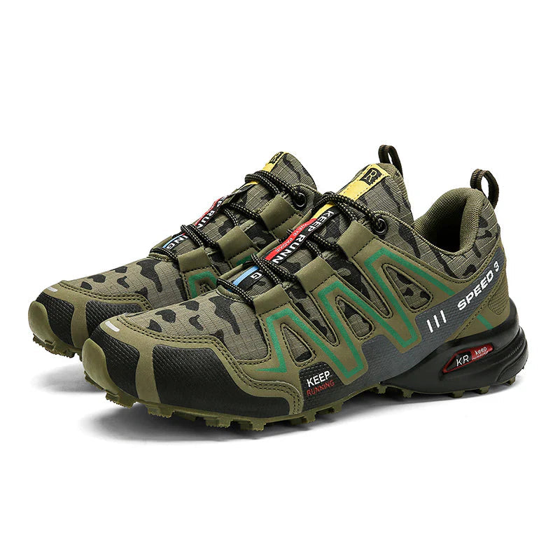 Camouflage Running Shoes With Quick Lace System For Trail Runners