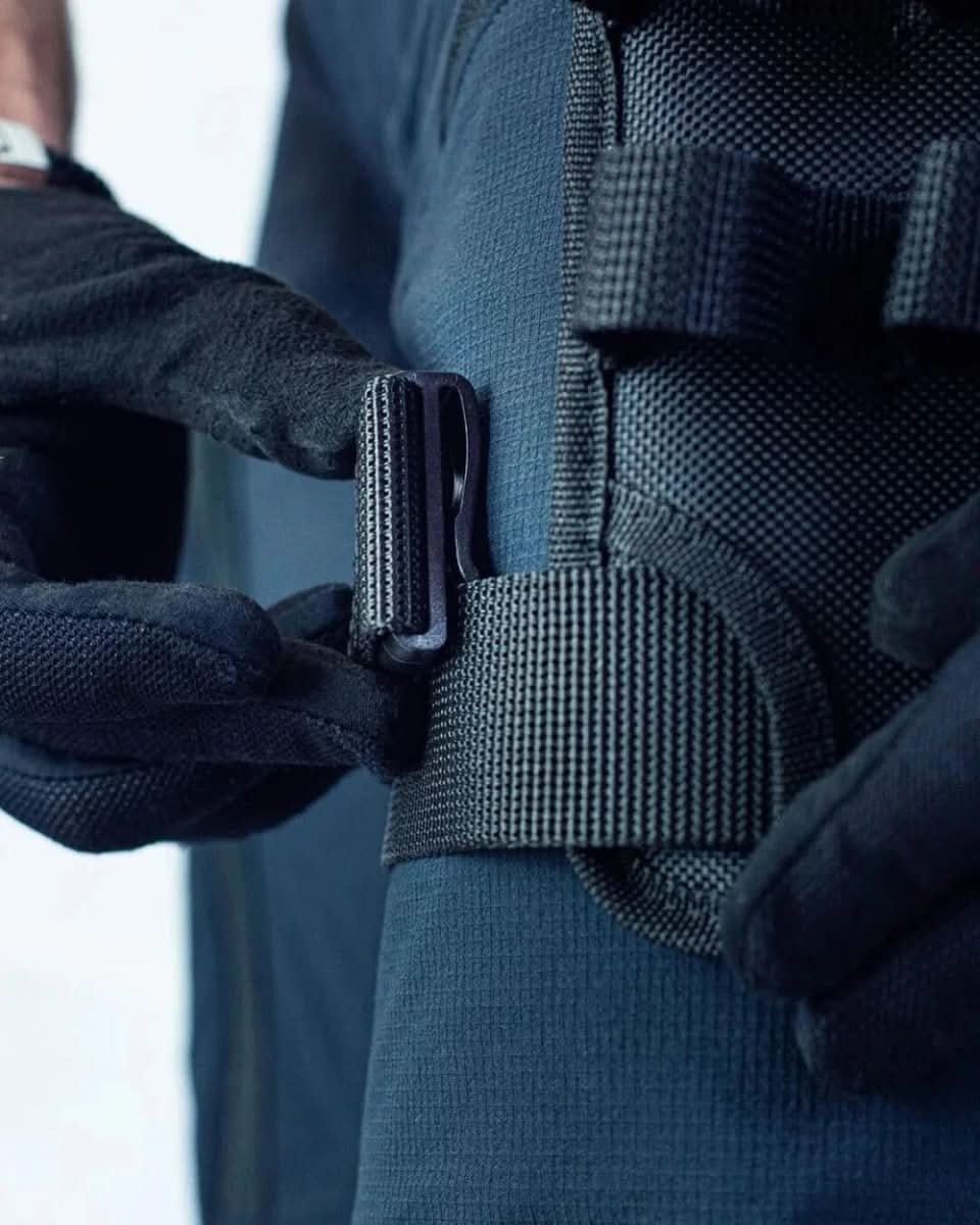 tool belt for quick access & maximum freedom of movement