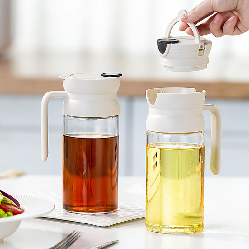 زجاجة صب الزيت