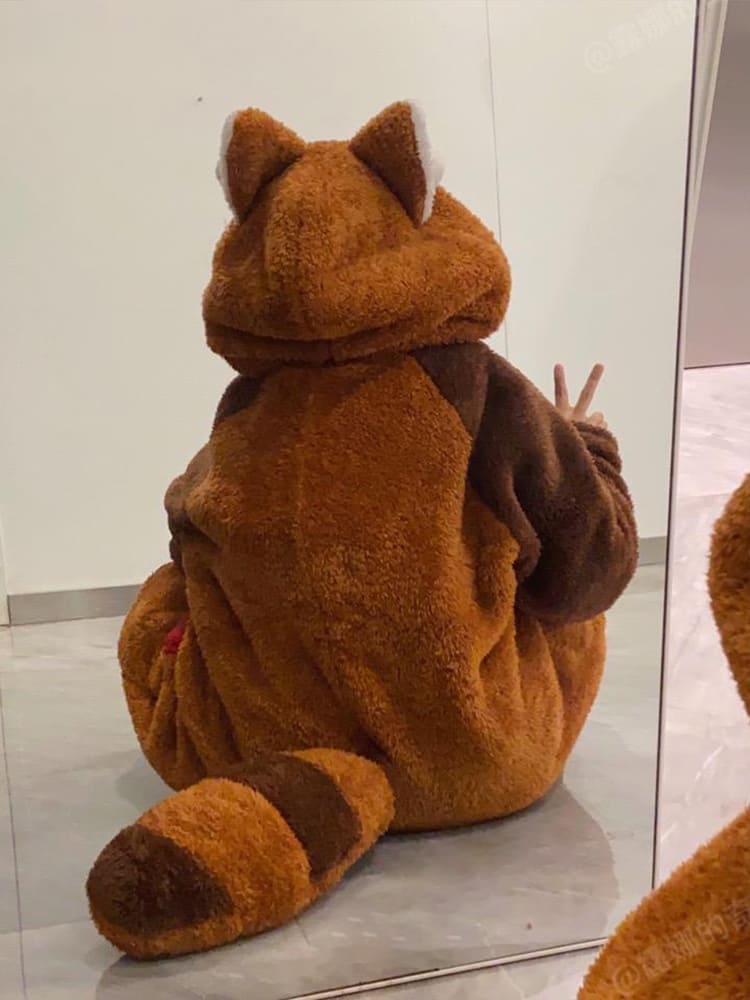 Kényelmes rajzfilm vörös panda pizsamaszett alváshoz és kényelemhez