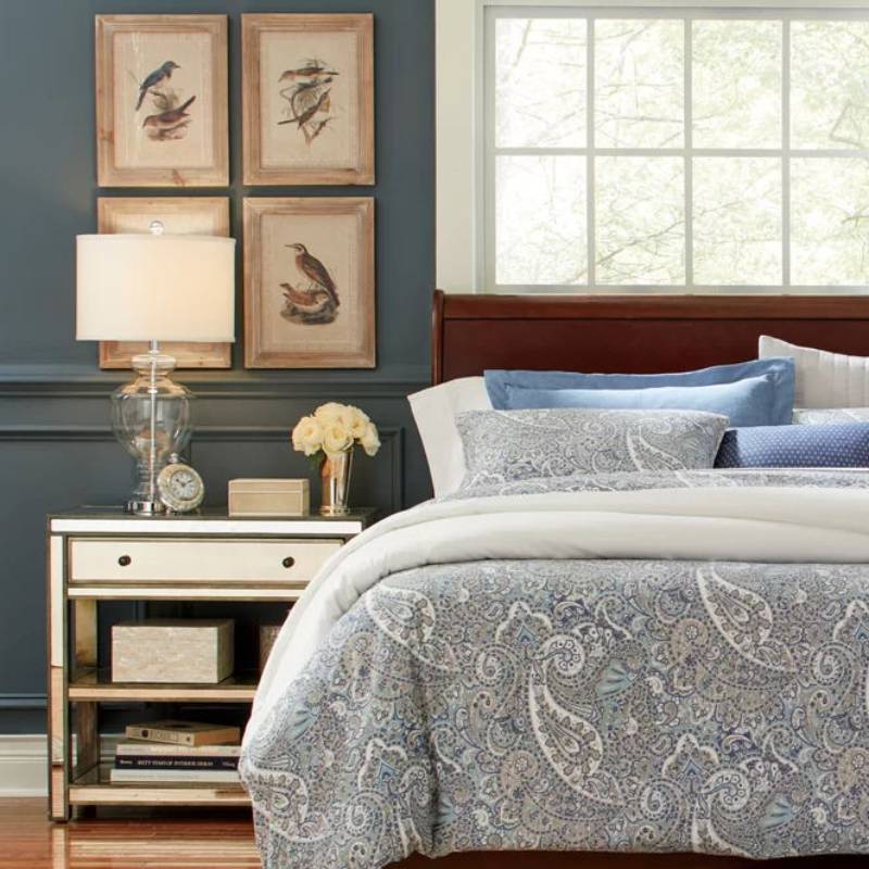 Glasbordslampa med tygskärm för modern sovrumssbelysning