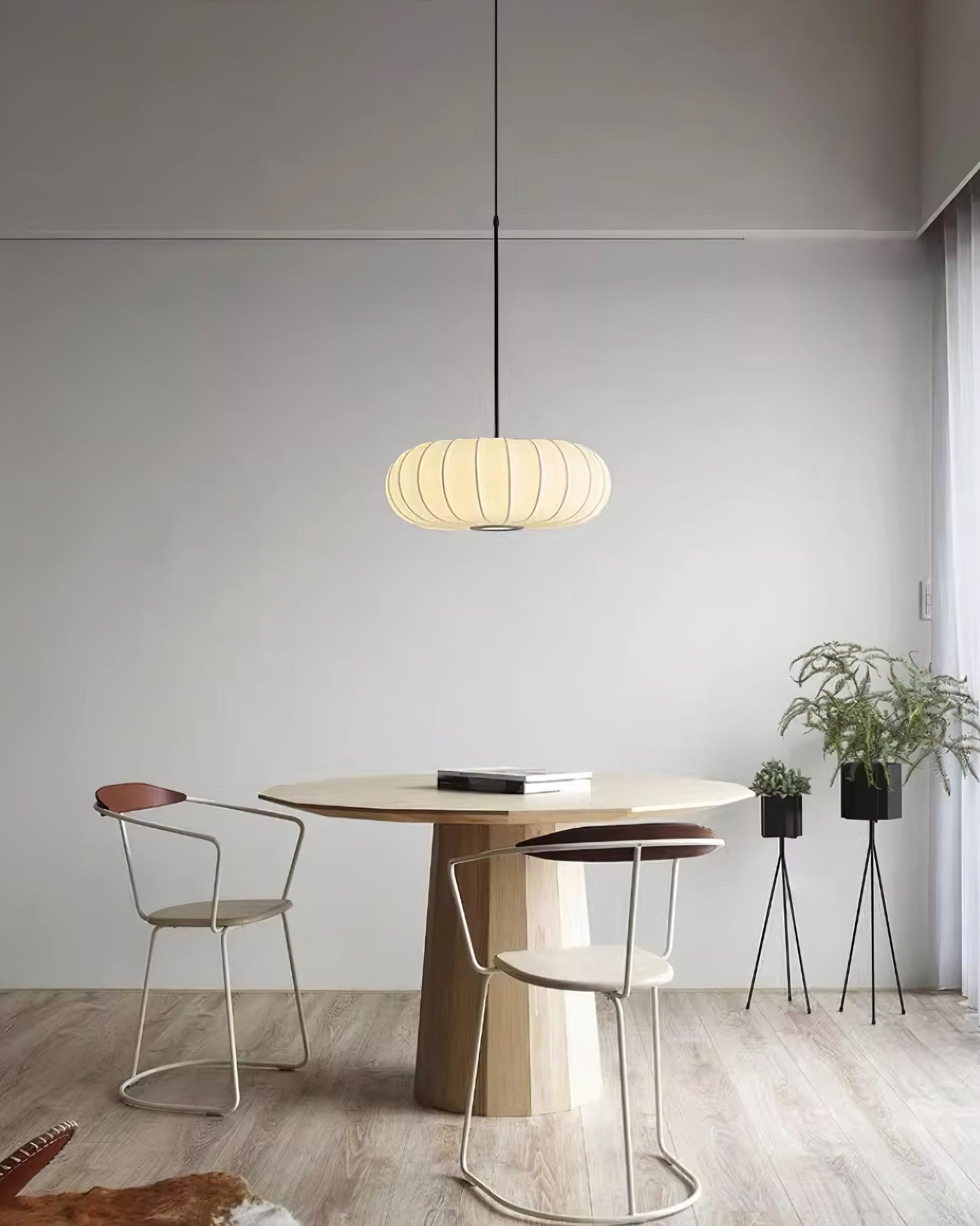 Kisara Wabi Sabi Pendelleuchte für rustikale Räume mit Holz