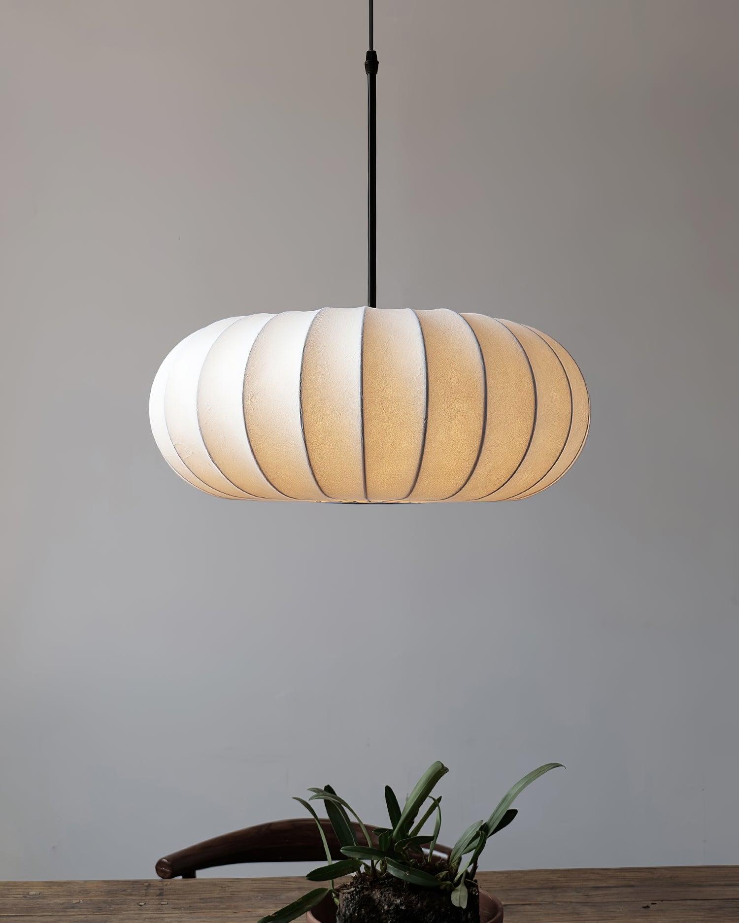 Kisara Wabi Sabi Pendelleuchte für rustikale Räume mit Holz