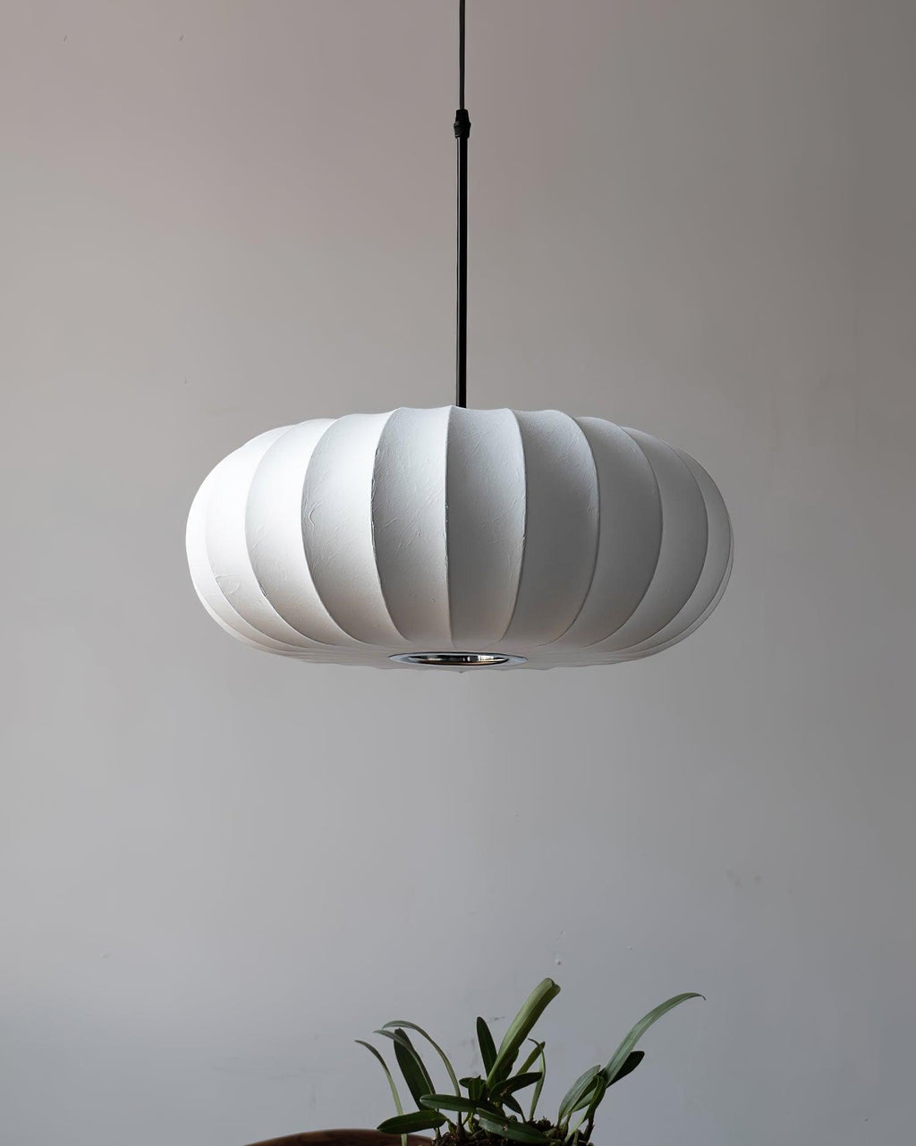 Lunara Lampada a Sospensione Minimalista in Materiali Naturali