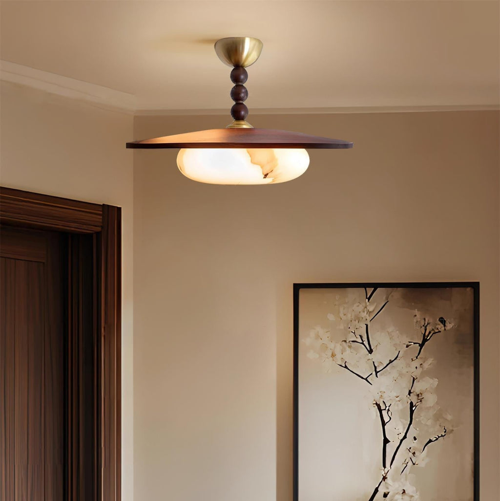 Liora Valnød Hvid Alabast Loftlampe med Træskærm