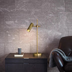 Modern justerbar bordslampa för noggrann arbetsbelysning i hem och kontor