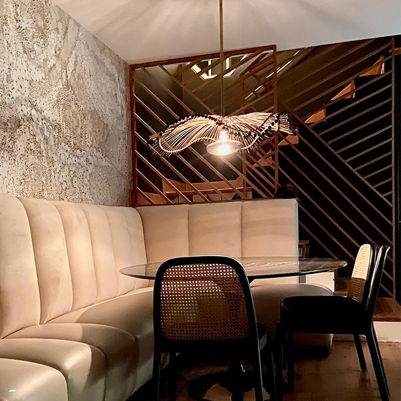 Lustre en rotin tressé, luminaire de plafond décoratif sculptural