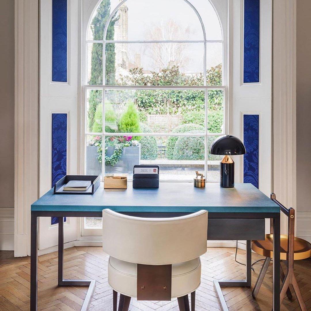 Metalowa lampa stołowa Astra Geometry do nowoczesnych wnętrz | Atollo