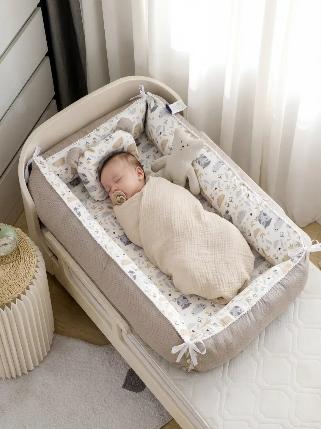 Évinel Cozy Bed Reducer For Baby Crib And Nursery Use