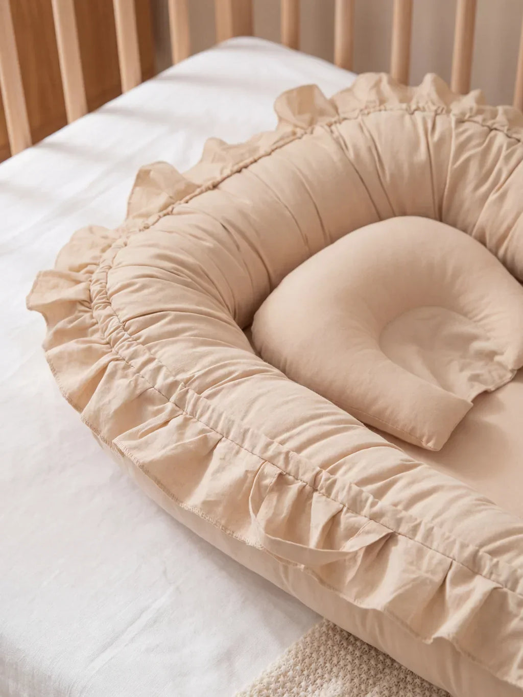Cocoon Ergonomic Baby Bed Reducer For Cozy Sleep Crib
