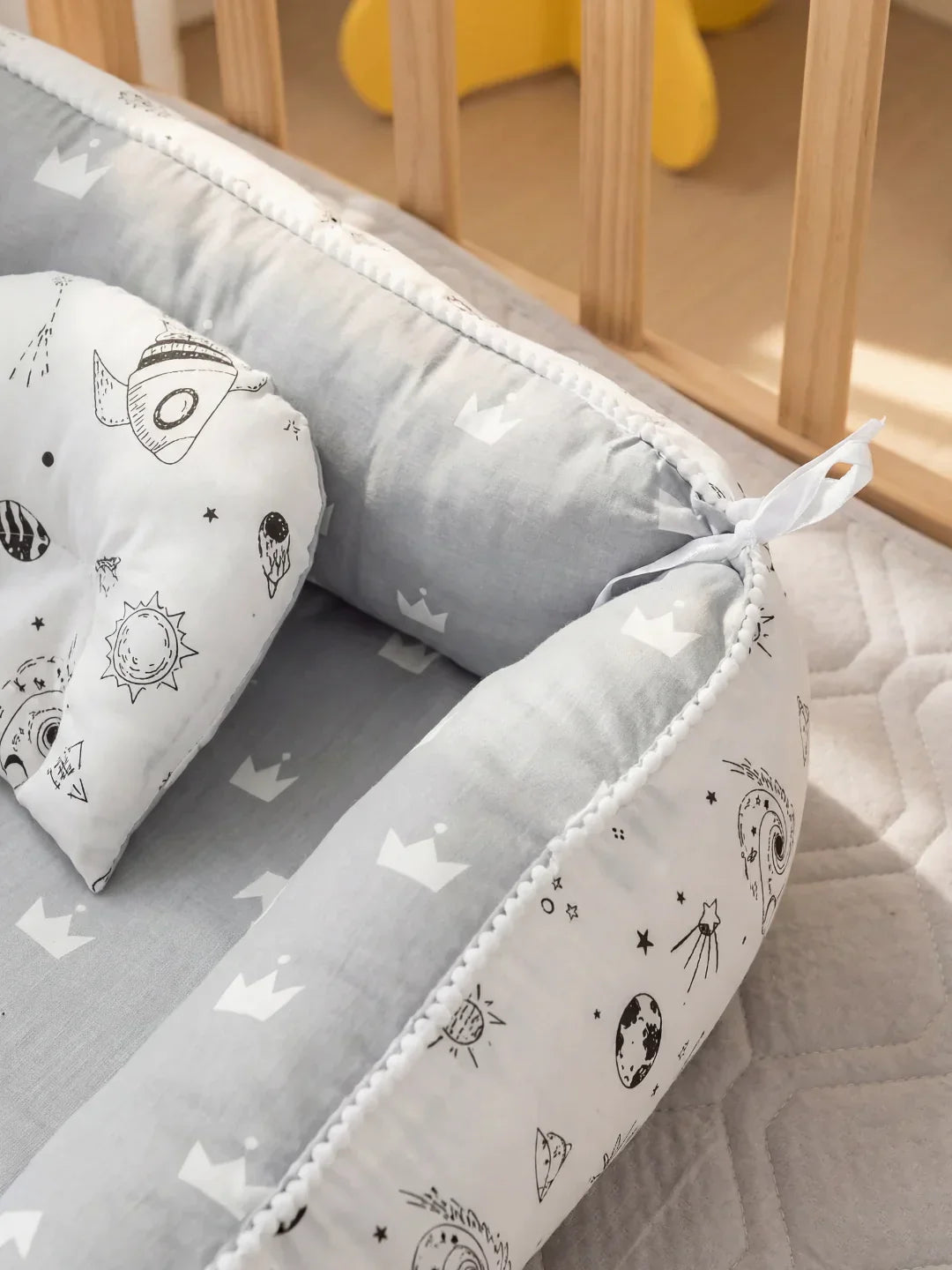 Évinel Cozy Bed Reducer For Baby Crib And Nursery Use