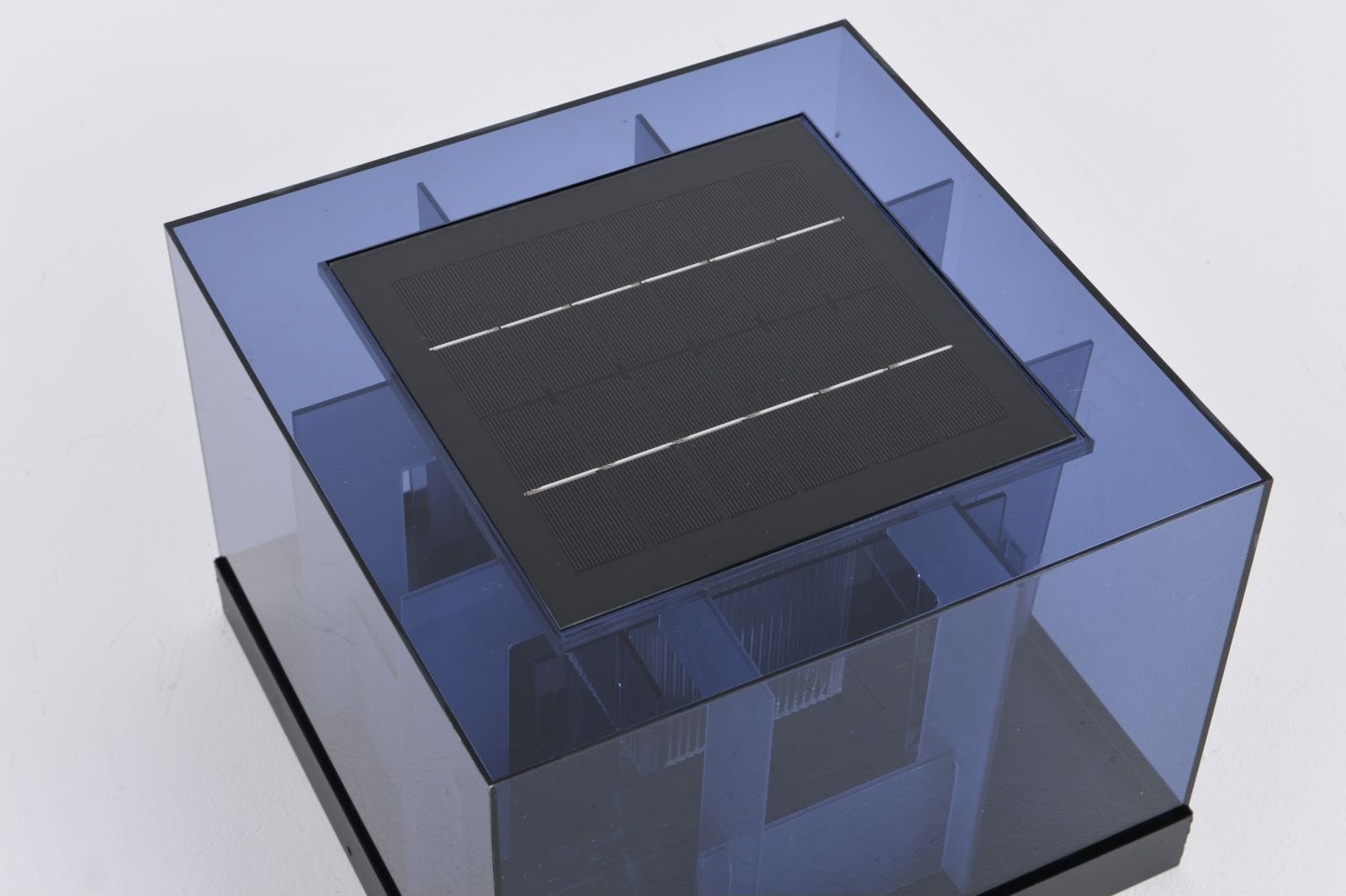 Lunara Gleam utendørs solcellelampe | Petprovac