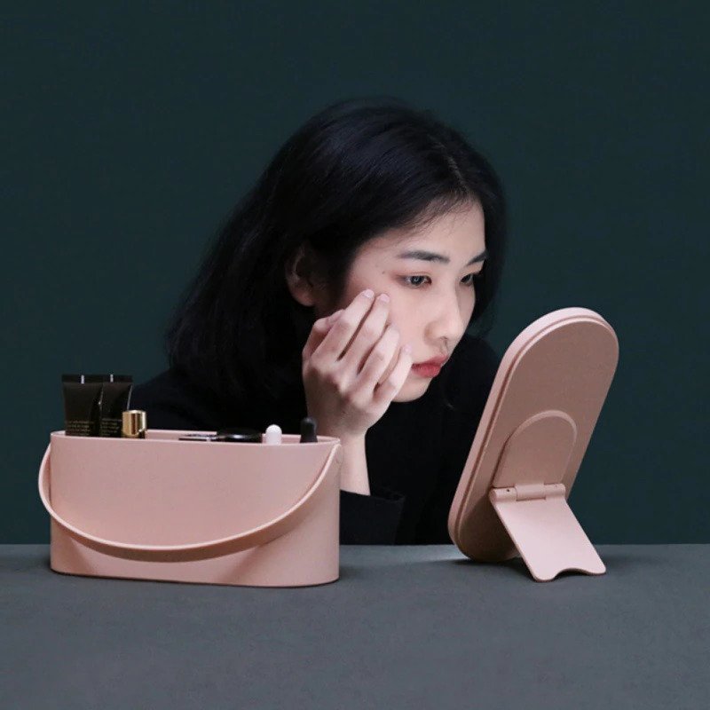 מארגן איפור נסיעות NomadGlow עם מראה LED מובנית | Petprovac