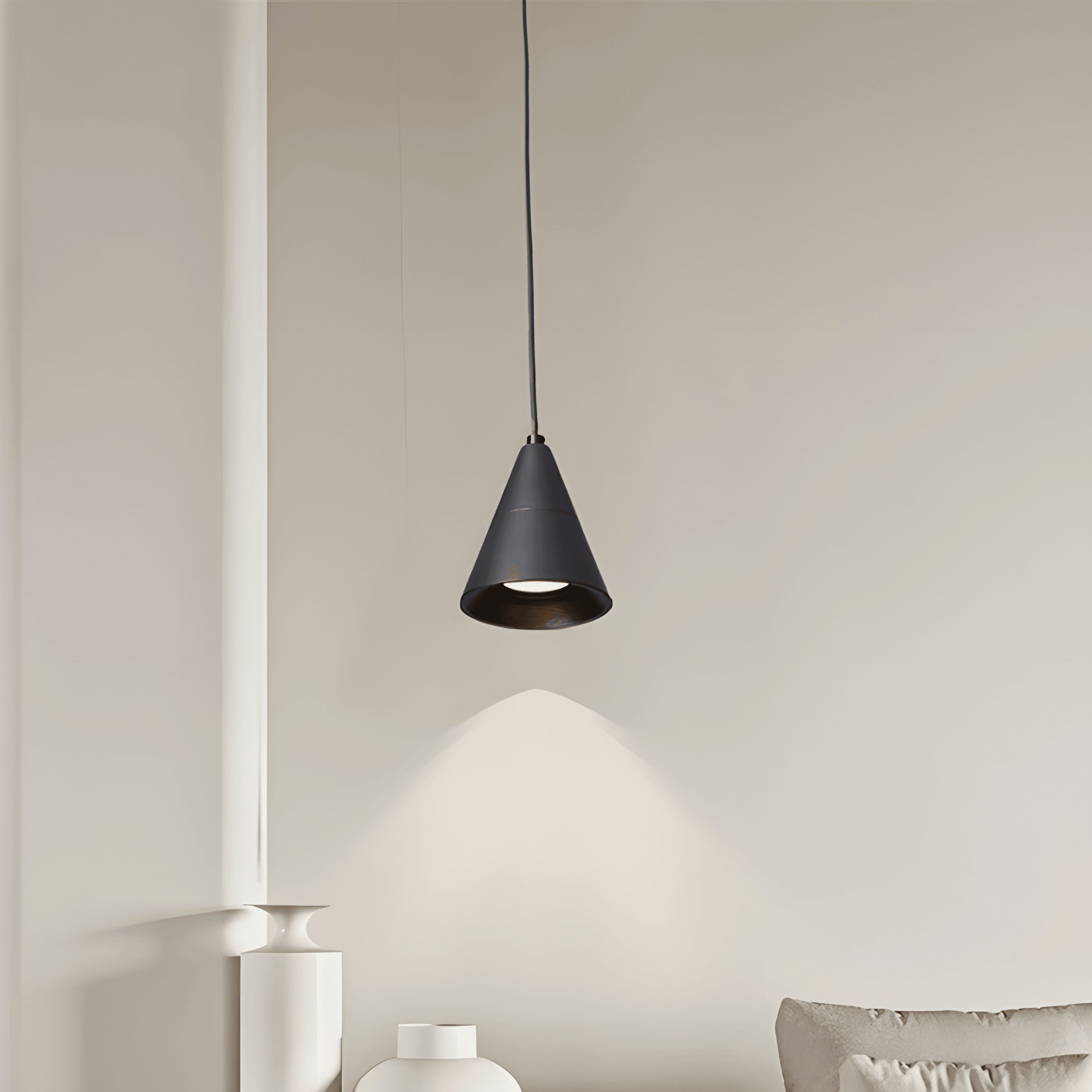 Arden | Minimalist Pendant Spotlight