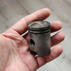 Piston Art Skull Keychain