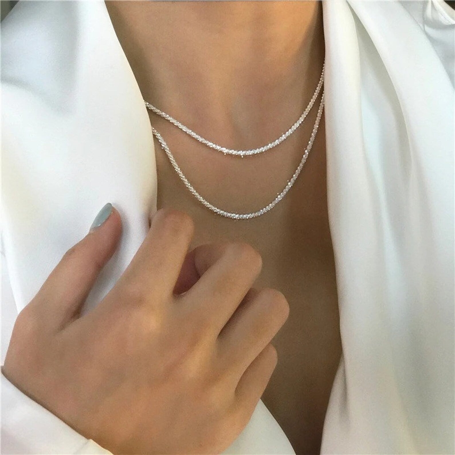 Set di collana Lyssara Silver Starlight con pendenti delicati e minimalisti