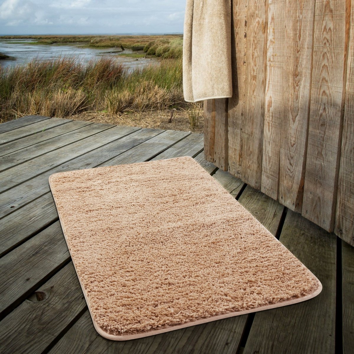 Luxura UltraSoft Bath Mat | Super-absorbent microfiber bathroom rug with anti-slip backing