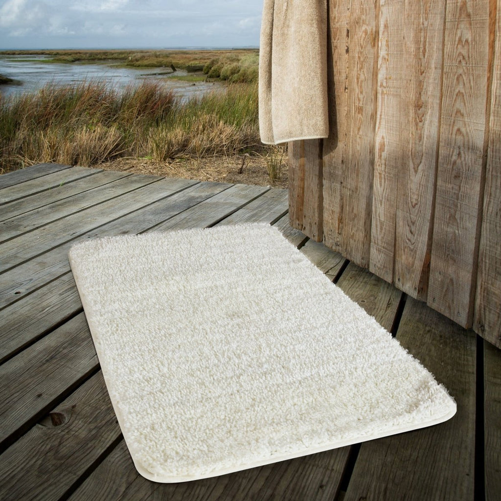 Luxura UltraSoft Bath Mat | Super-absorbent microfiber bathroom rug with anti-slip backing