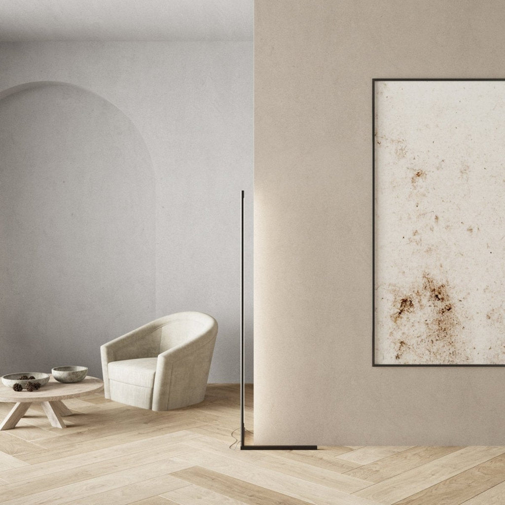 Stojací lampa AstraLuma s LED a stmívatelným dálkovým ovládáním