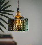 Liora | Suspension cylindrique en verre vert brillant de style Art déco, ampoule LED incluse | Petprovac