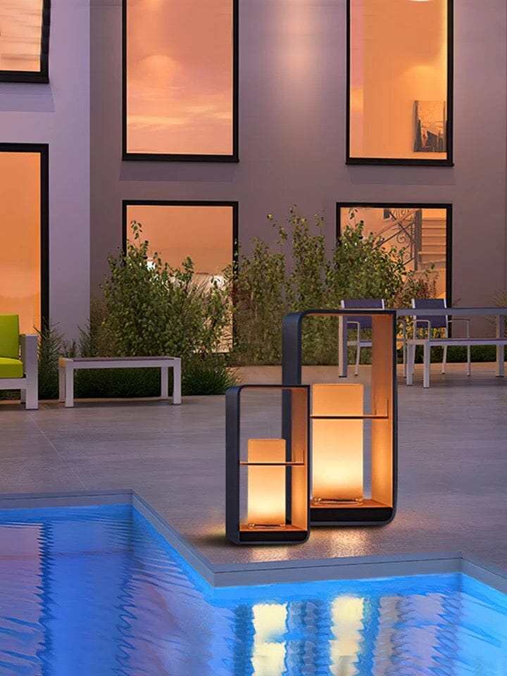 Amara Garden Lamp