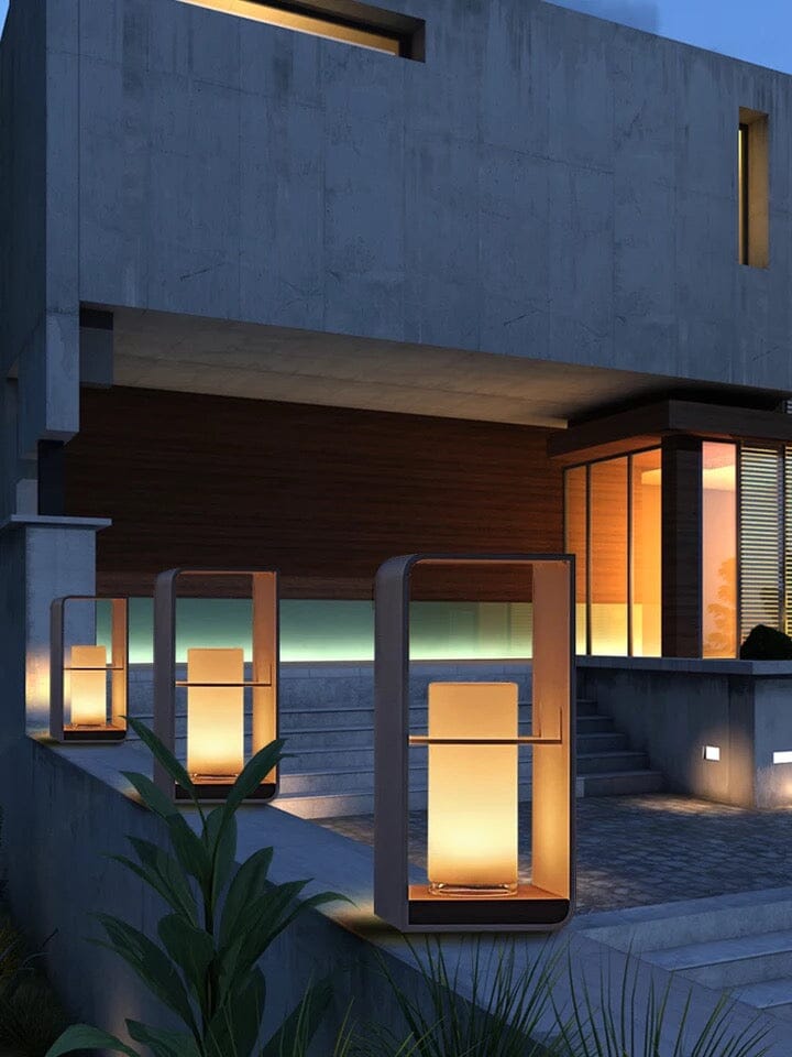 Amara Garden Lamp