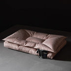 Weißes Gänsedaunen-Memory-Kissen mit Jacquard-Bezug | Petprovac