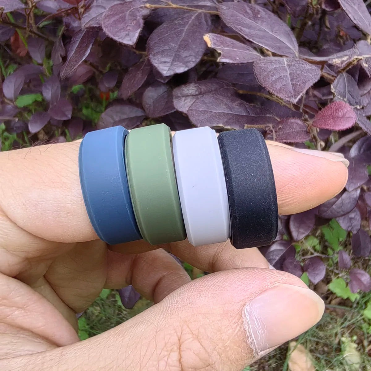 Juego de 4 anillos de silicona OnyxLoop - Alianzas de boda duraderas