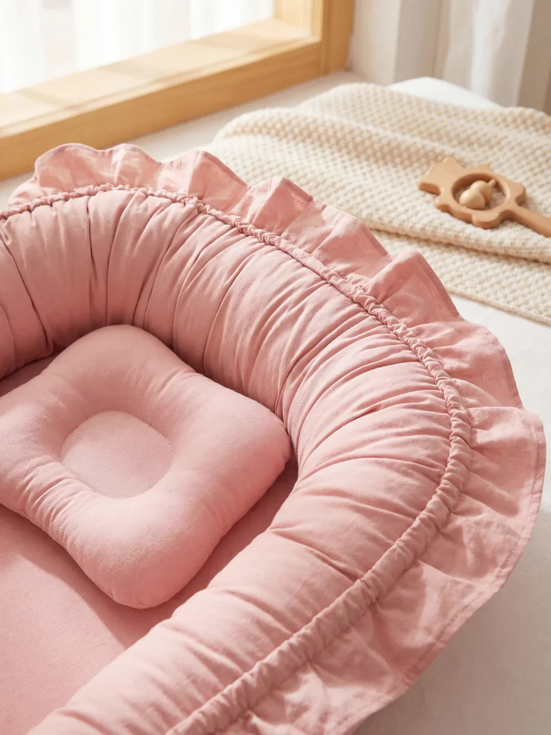 Cocoon Ergonomic Baby Bed Reducer For Cozy Sleep Crib