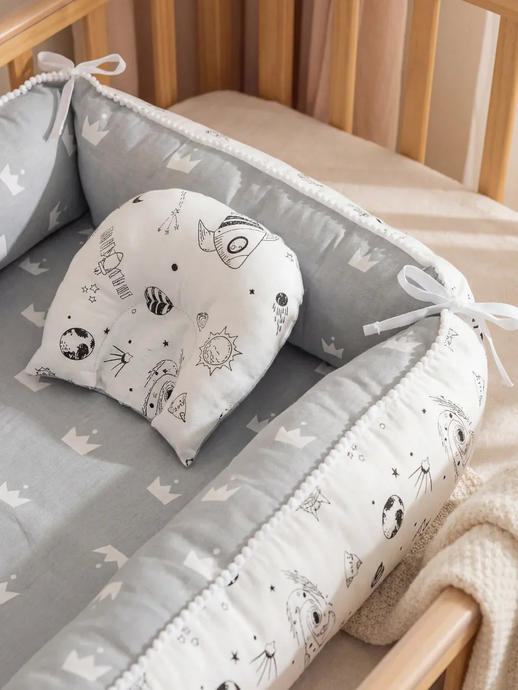 Évinel Cozy Bed Reducer For Baby Crib And Nursery Use