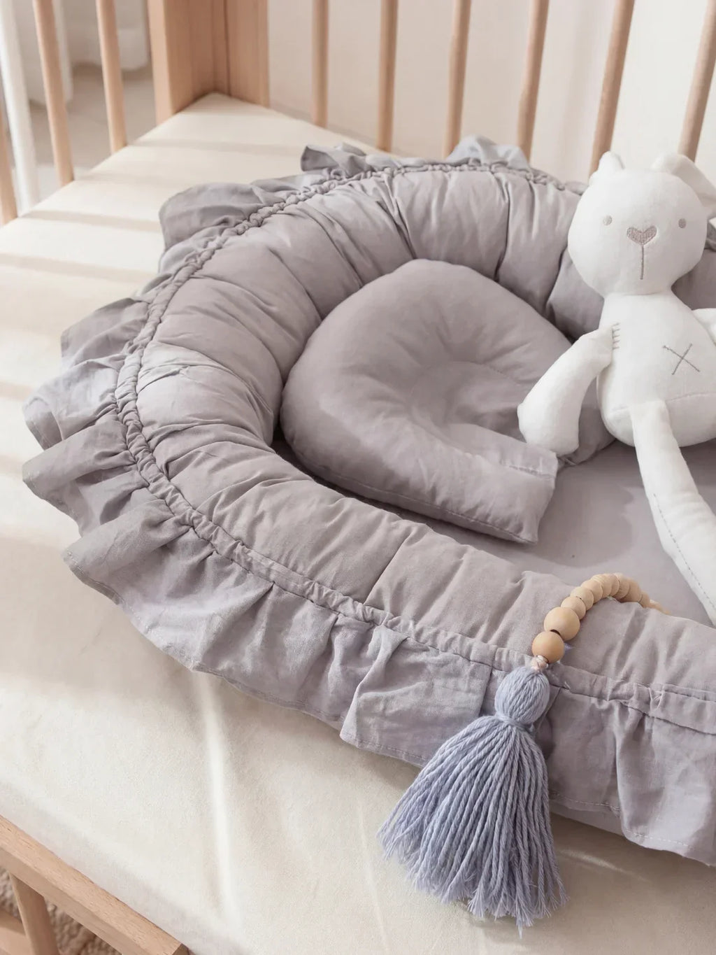 Cocoon Ergonomic Baby Bed Reducer For Cozy Sleep Crib