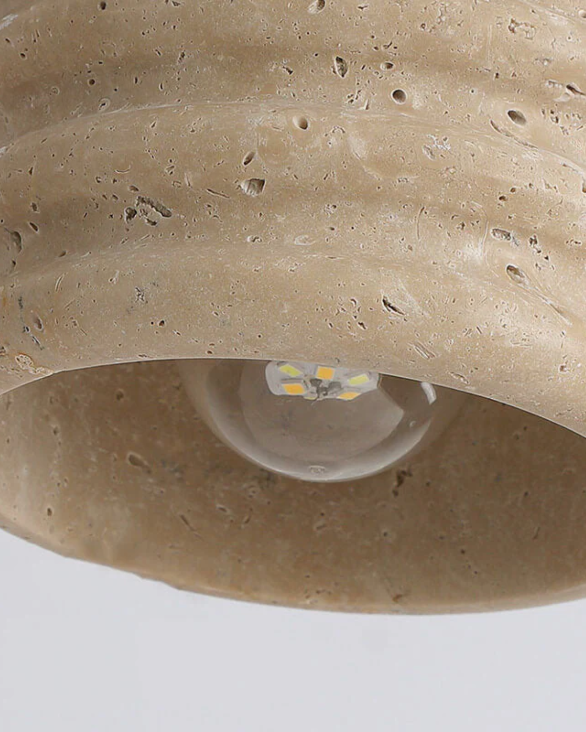 Lámpara Colgante LumaVell Japandi con Pantalla de Cerámica Ondulada