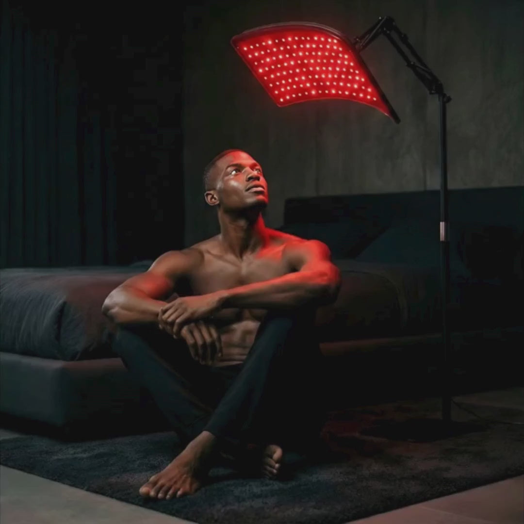 Lampa podłogowa LumiThera Flex Pro do terapii światłem czerwonym – regulowany statyw i odłączany system ogrzewania