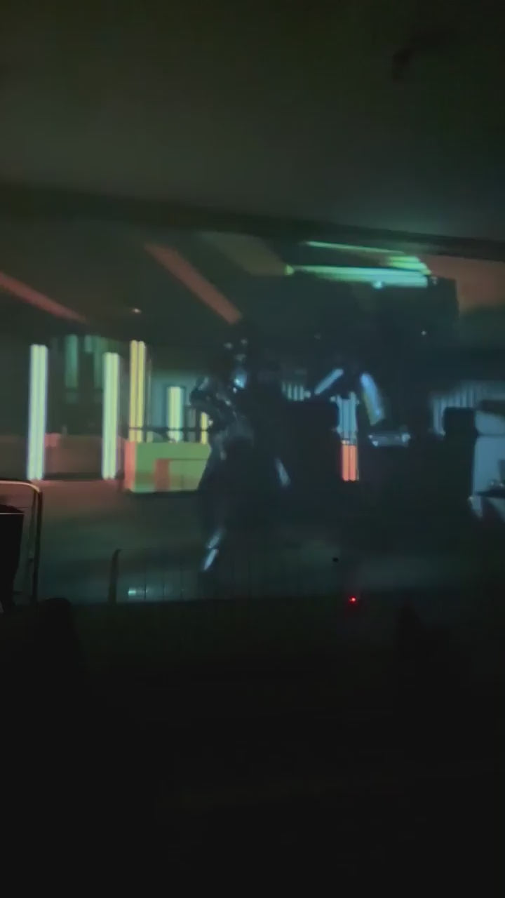 جهاز عرض ذكي | حوّل أي مساحة إلى سينما منزلية | جهاز عرض ذكي صغير محمول مع تطبيقات بث مدمجة